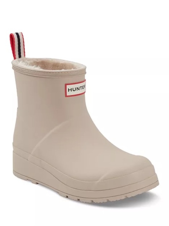 Hunter Shoes - Hunter PLAY Short Fleece-Lined Rain Boots in Light Beige with Red Pull Tabs